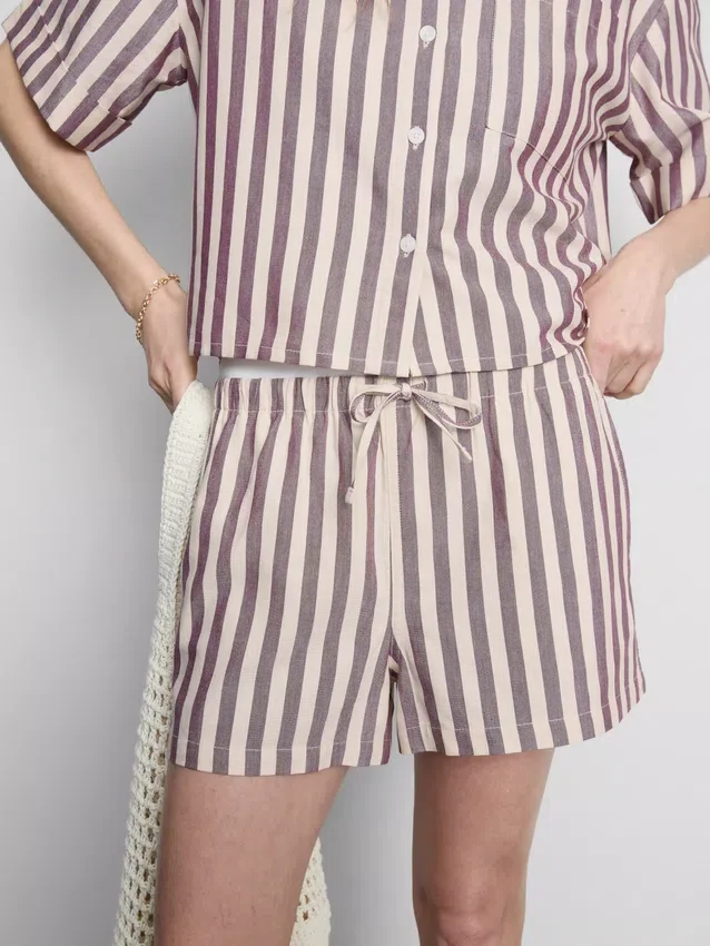 Stripe high-waisted oxford shorts