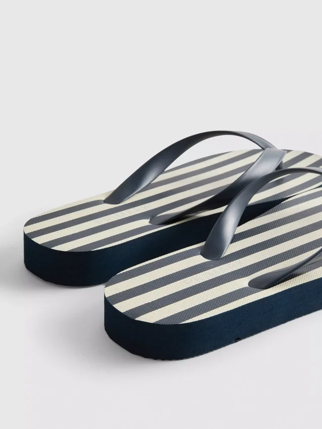 Striped flatform flip flops