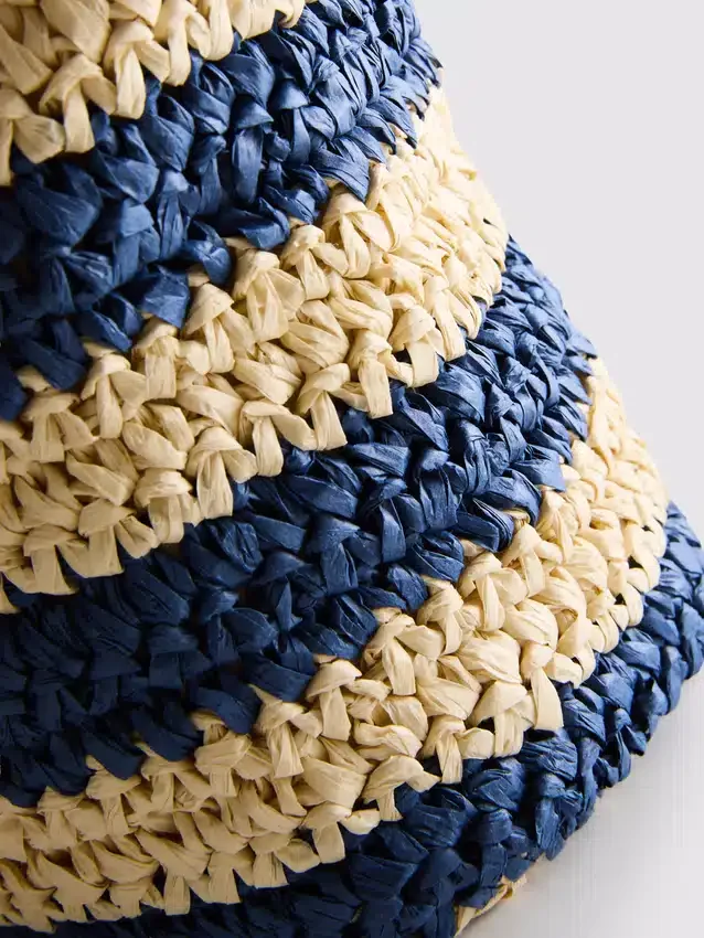 Striped raffia shoulder bag