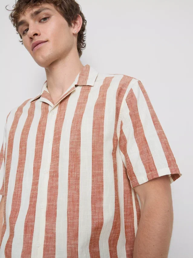 Striped revere collar shirt