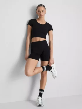 Super soft scoopneck crop top