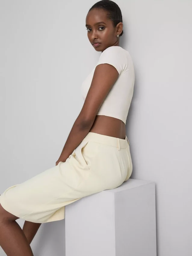 Super soft scoopneck crop top
