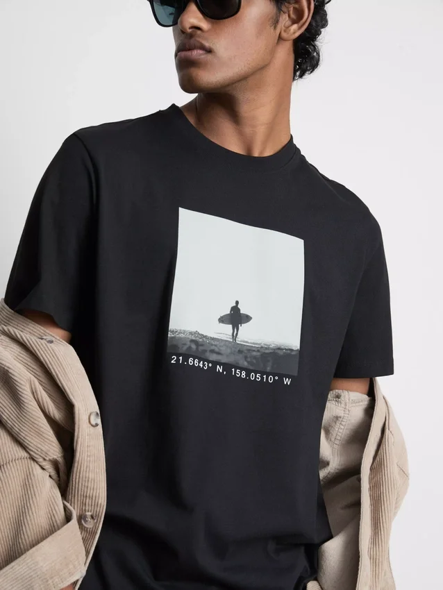 Surfer photo graphic t-shirt