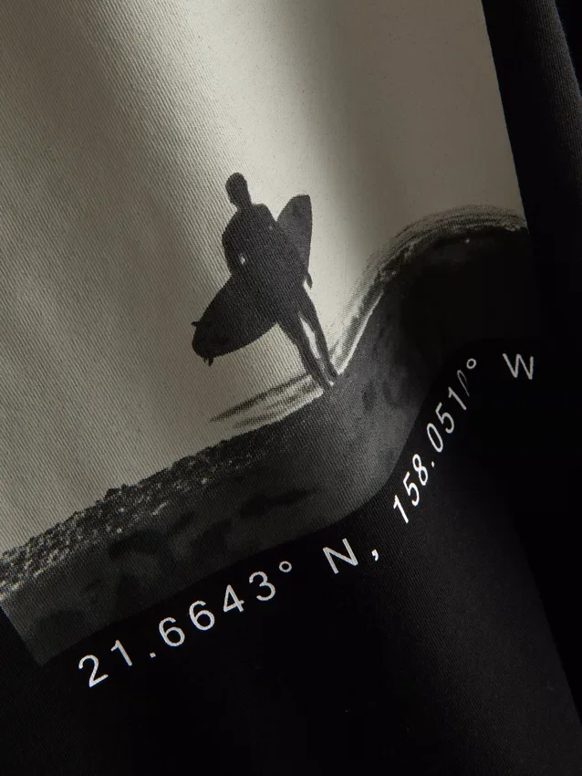 Surfer photo graphic t-shirt