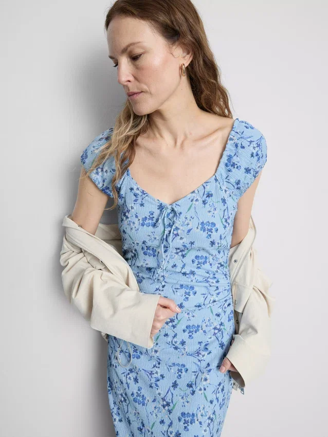 Sweetheart crinkle midi dress