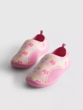 Swim shoes