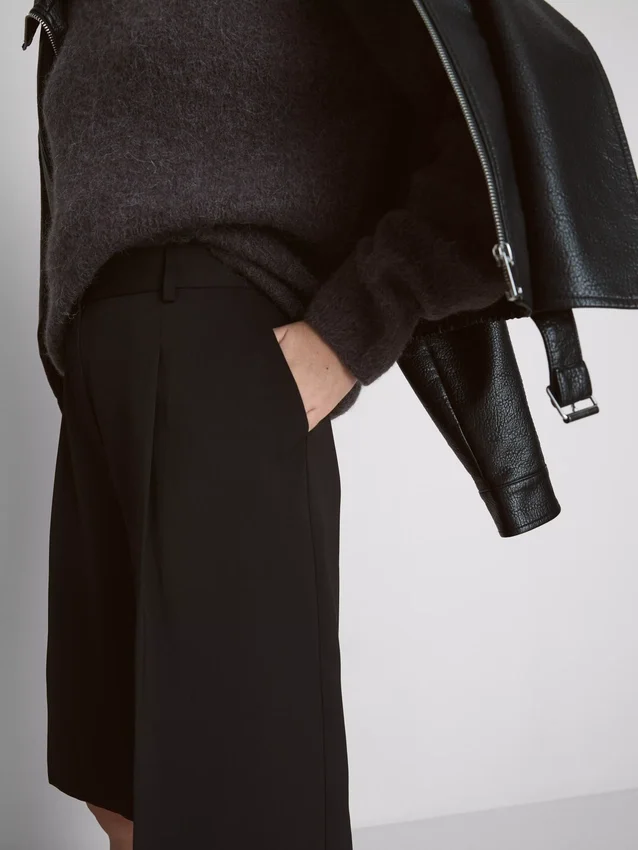 Tailored bermuda shorts