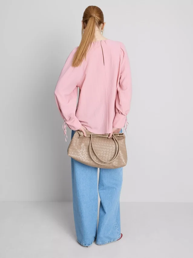 Textured balloon-sleeve blouse