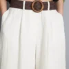 Textured belted bermuda shorts