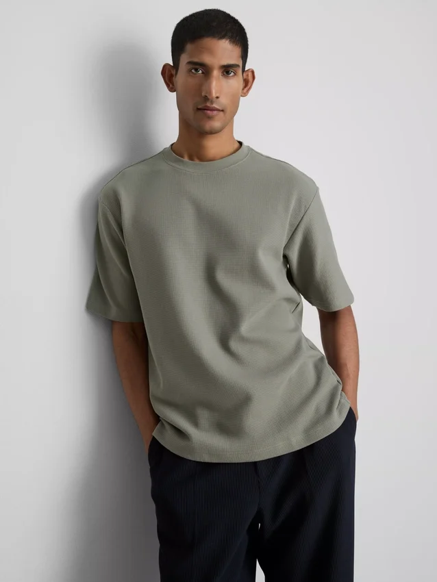 Textured boxy t-shirt