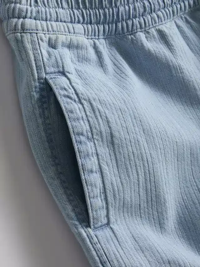 Textured drawstring denim shorts