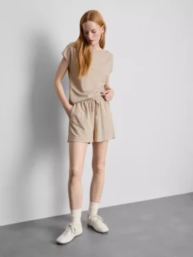 Textured drawstring shorts