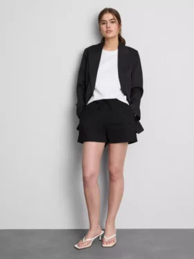 Textured drawstring shorts