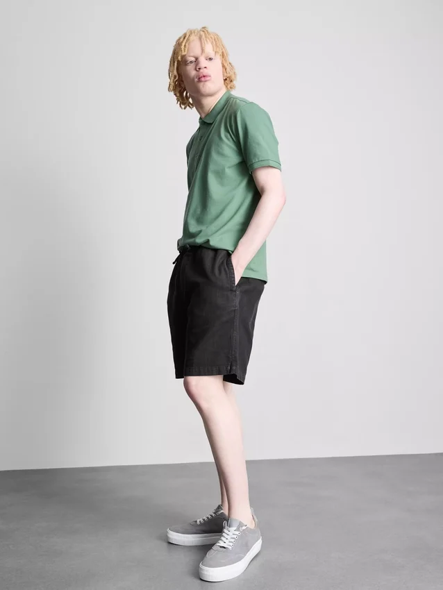 Textured drawstring shorts