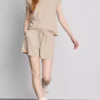 Textured drawstring shorts