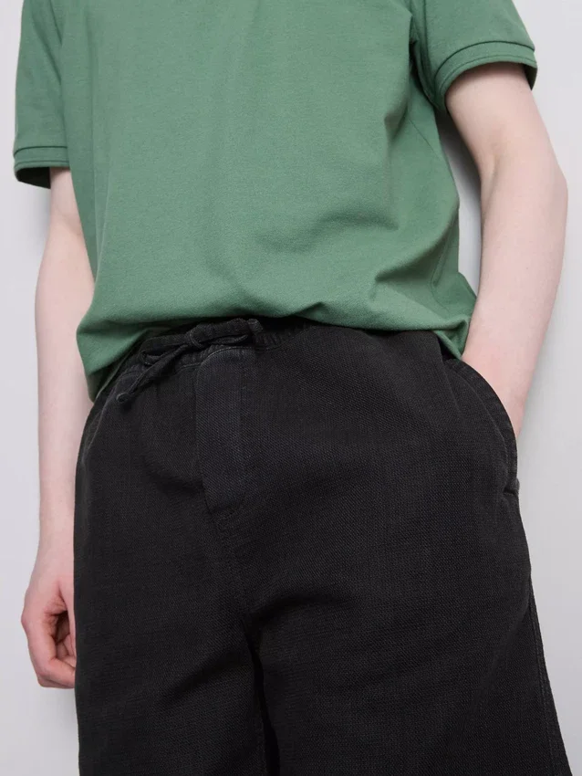 Textured drawstring shorts