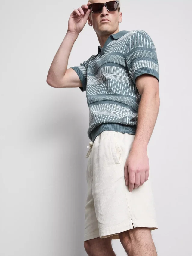 Textured drawstring shorts