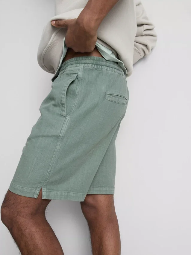 Textured drawstring shorts