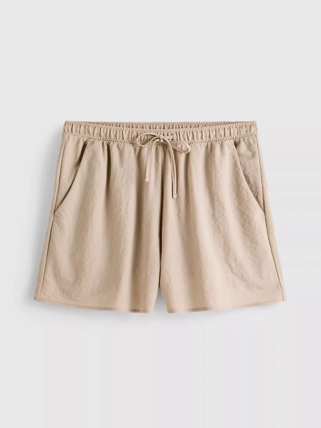 Textured drawstring shorts