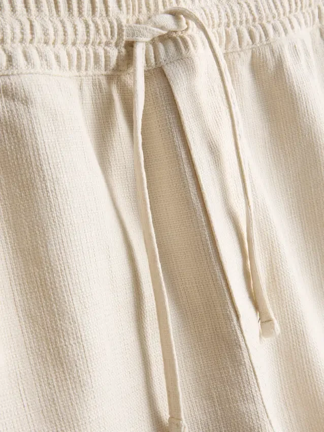 Textured drawstring shorts