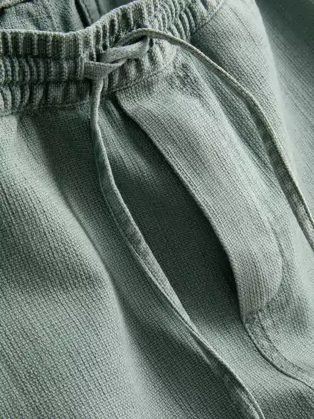 Textured drawstring shorts