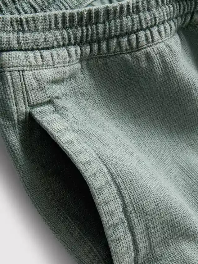 Textured drawstring shorts