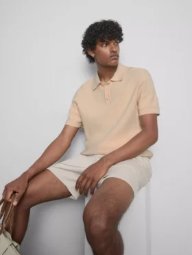 Textured knitted polo shirt