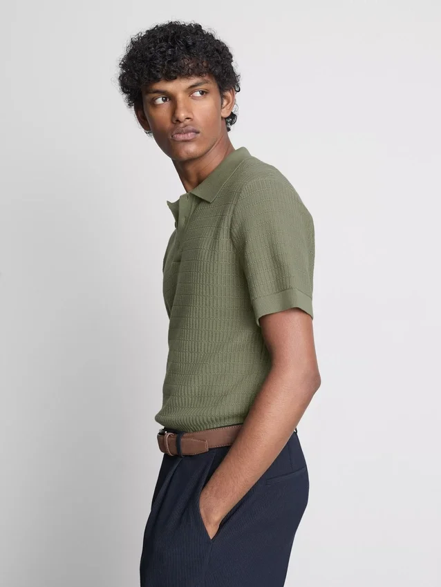 Textured knitted polo shirt