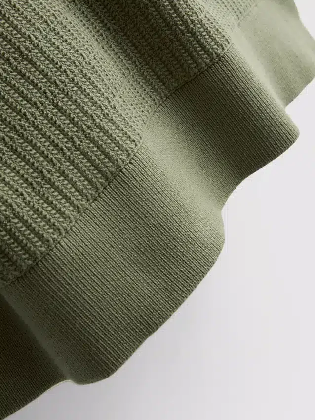 Textured knitted polo shirt