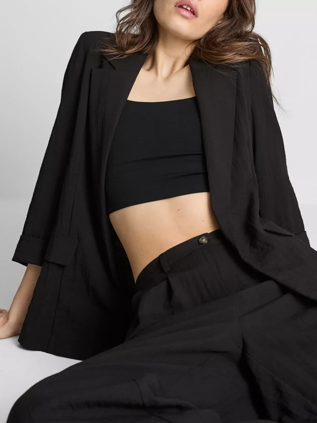 Textured notched lapel blazer