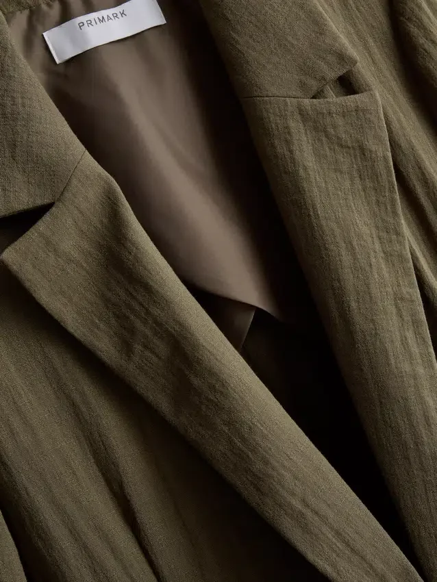 Textured notched lapel blazer