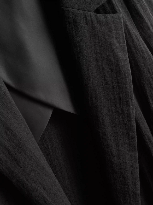 Textured notched lapel blazer