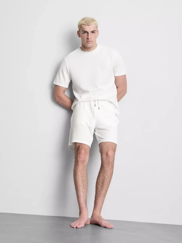 Textured short sleeve t-shirt
