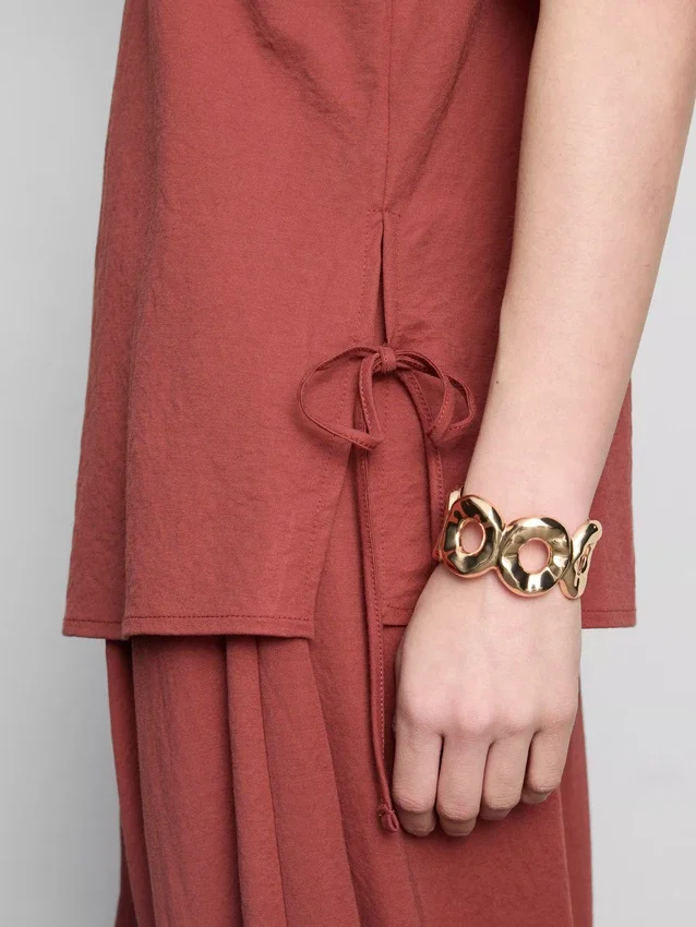 Textured side-tie tank top