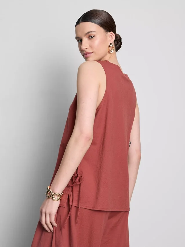 Textured side-tie tank top