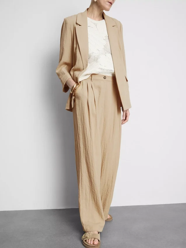 Textured slouchy mid-rise pants