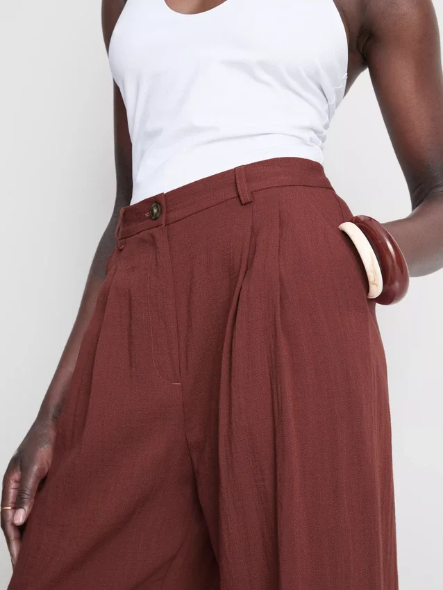 Textured slouchy mid-rise pants