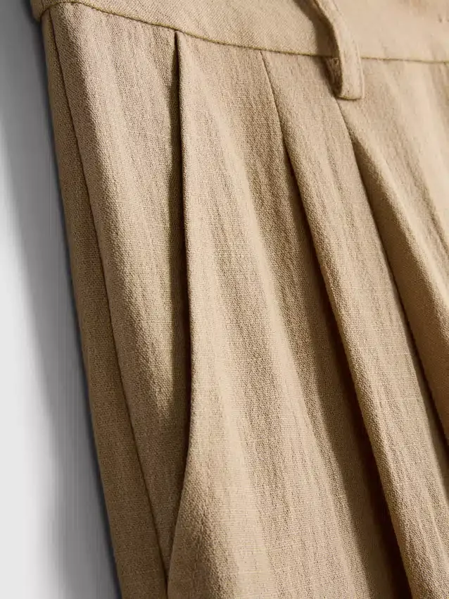 Textured slouchy mid-rise pants