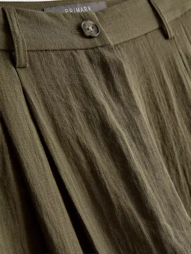 Textured slouchy mid-rise pants