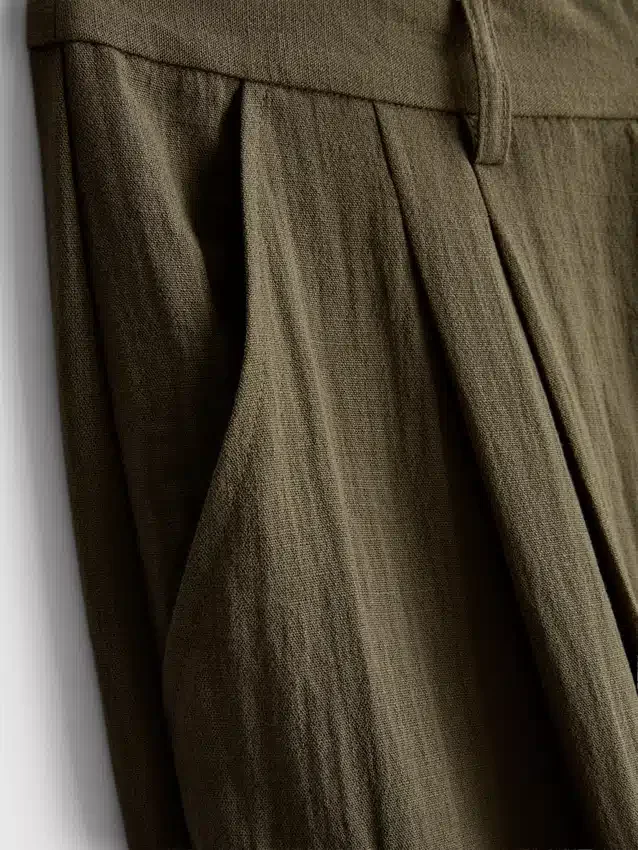Textured slouchy mid-rise pants