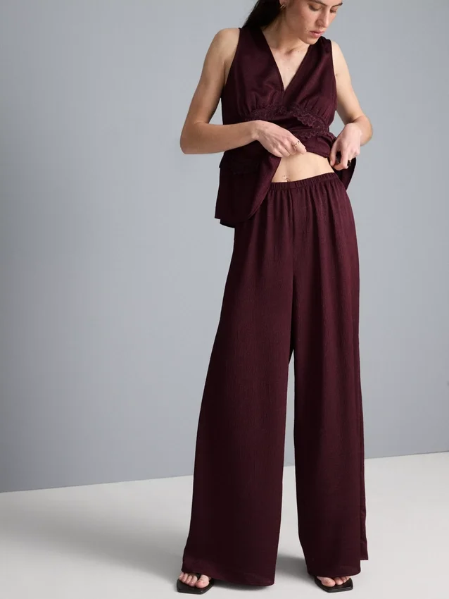 Textured straight-leg satin pants
