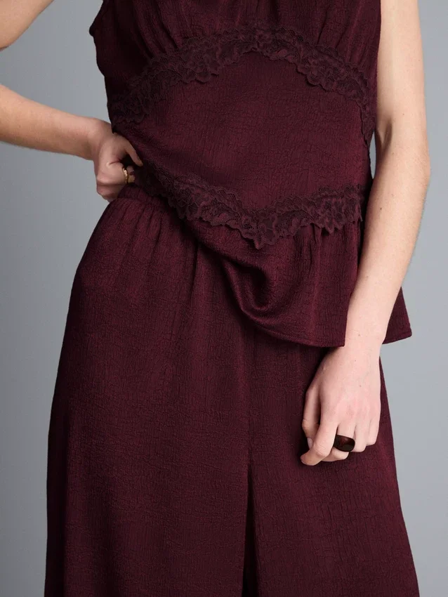 Textured straight-leg satin pants