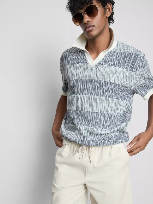 Textured stripe knitted polo shirt