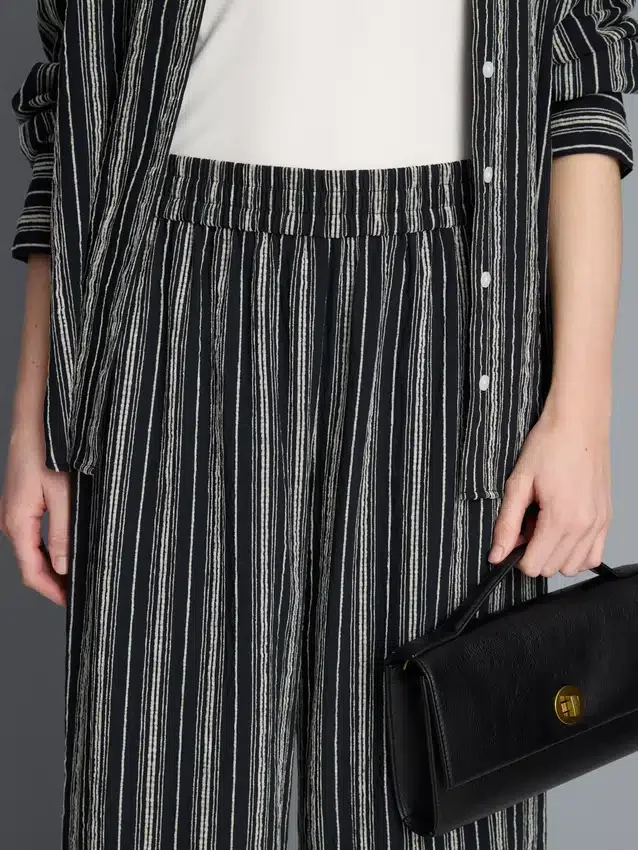 Textured stripe wide leg pants