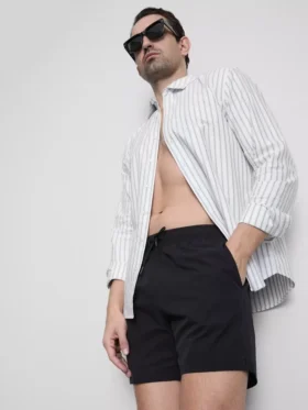 Textured swimming shorts