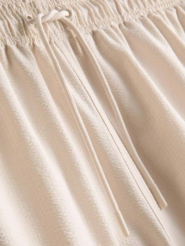 Textured swimming shorts