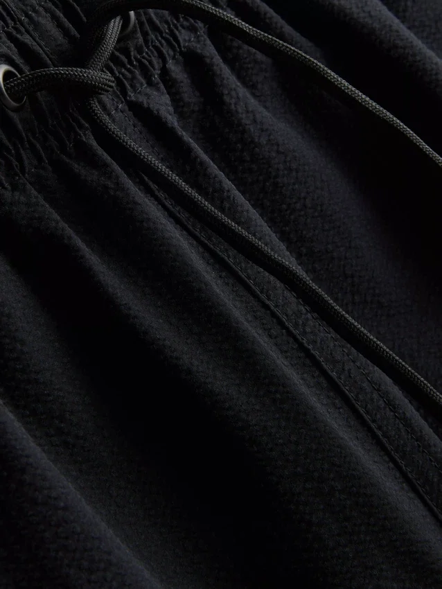 Textured swimming shorts