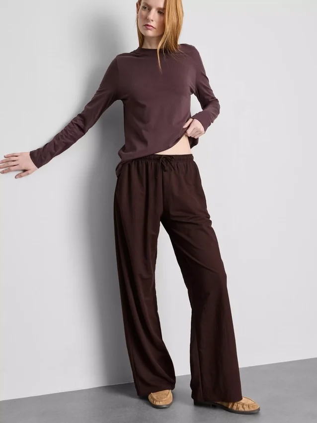 Textured wide leg pants