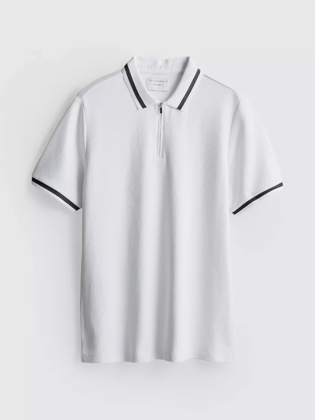 Textured zip-neck polo shirt