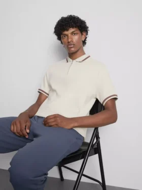 Textured zip-neck polo shirt